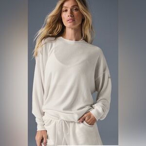 Alo Soho pullover Ivory